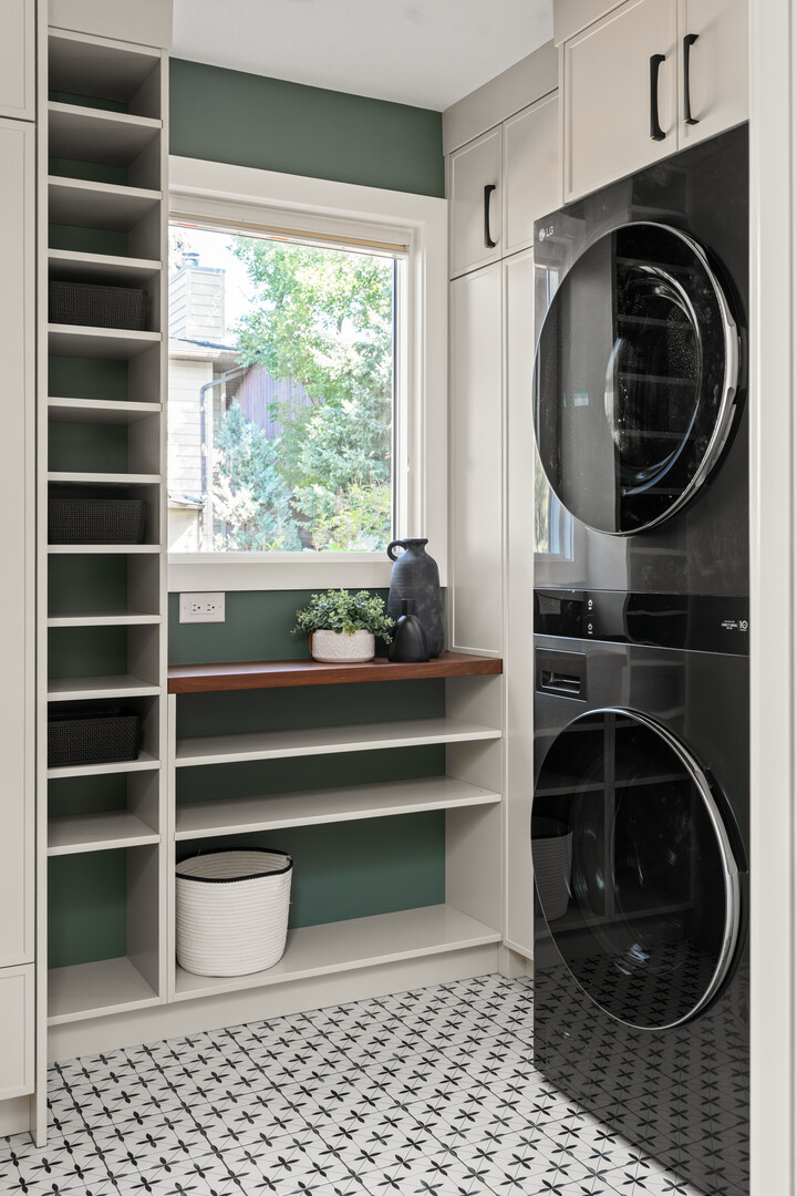 Clean cozy guest room