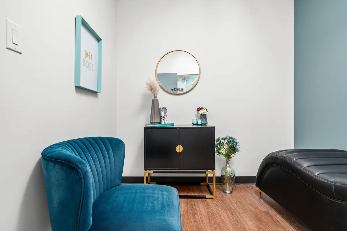 Teal room décor inspiration for lash studio treatment rooms